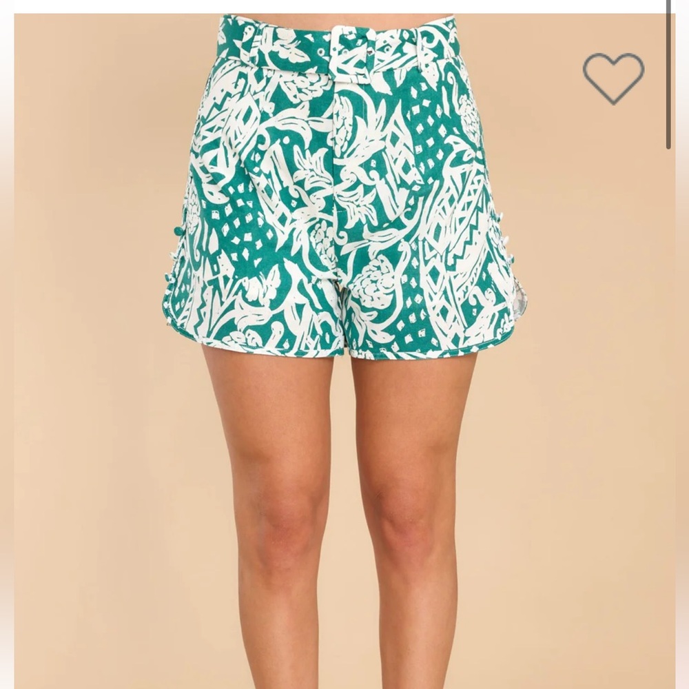 NWOT entro multiprint green shorts